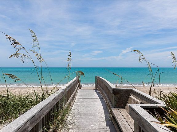 3rd image of 8810 S Sea Oaks Way APT 401