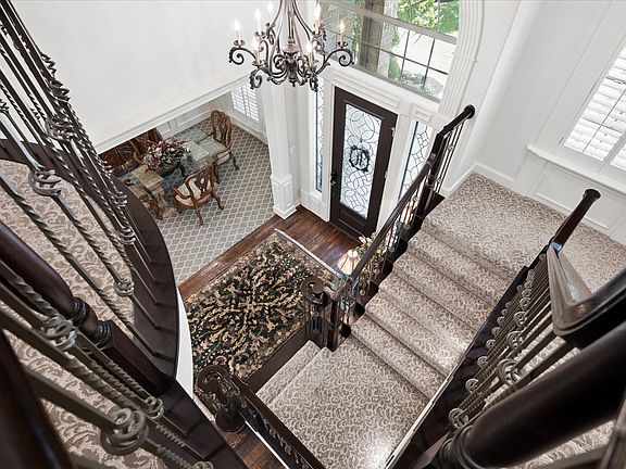 4th image of 613 Jacob Ct