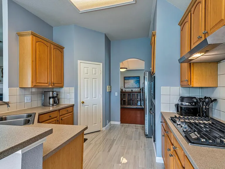 6721 Alderbrook Dr — Photo 16