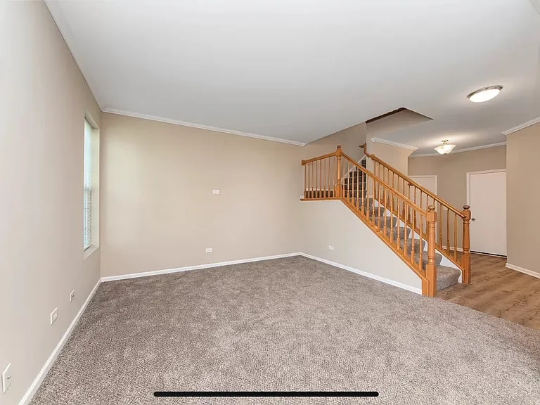 242 S Oak Creek Ln — Photo 7