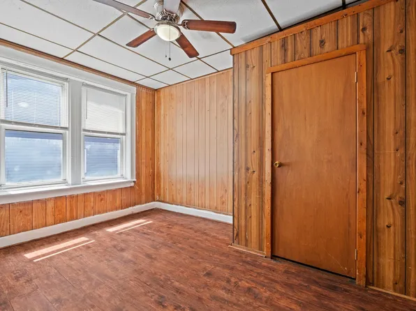 61 Clendenny Avenue image 8 of 20