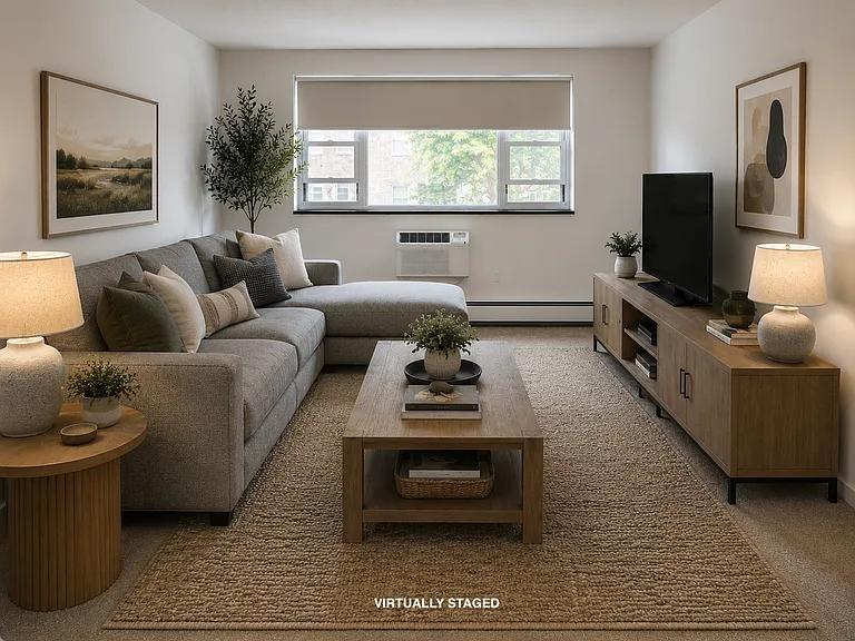 Lexington St Apartments — Photo 40