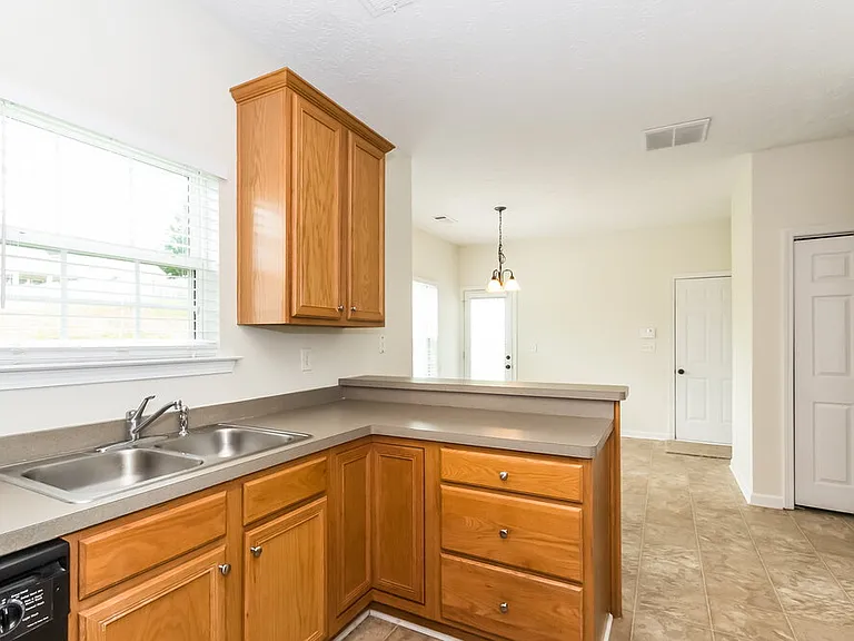 27 Palladio Way — Photo 8