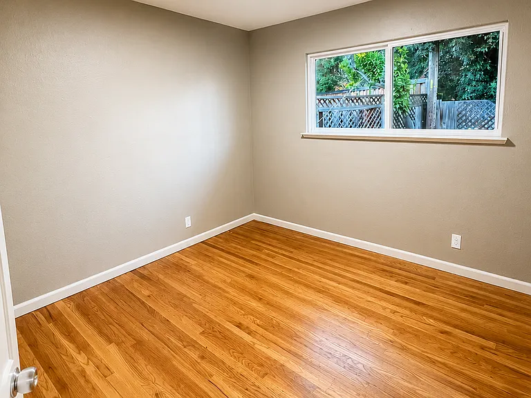 847 Alderbrook Ln — Photo 8