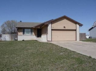 933 N Southwind Ct, Goddard, KS 67052