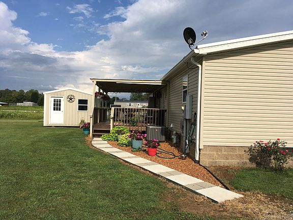 RearView with Storage Buildi