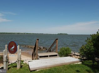 1130 Paca Dr, Edgewater, MD 21037