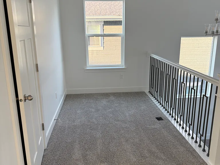 896 N Banner Dr — Photo 14