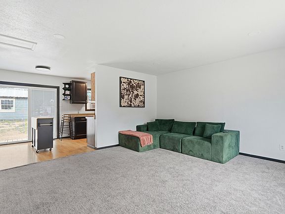 3rd image of 420 S Sun Dr