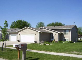 2010 Teresa Ave, Brookings, SD 57006