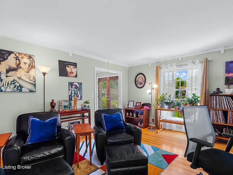10807 Helmsdale Ln — Photo 12