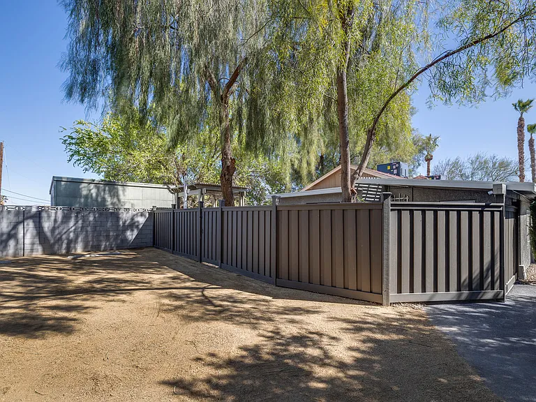 3916 Vegas Dr #3-A — Photo 40