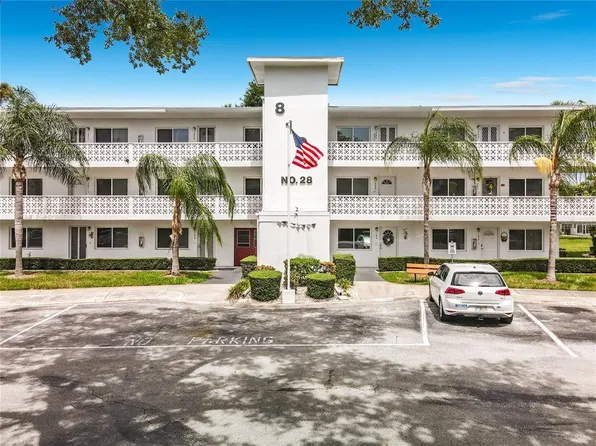 8101 113th St APT 309, Seminole, FL 33772
