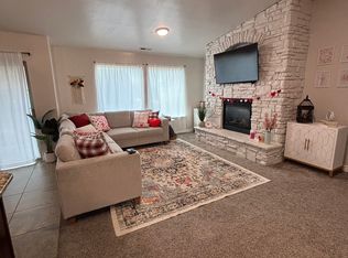 909 S Main St APT J, Layton, UT 84041