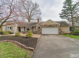 34 Stephenville Pkwy, Edison, NJ 08820