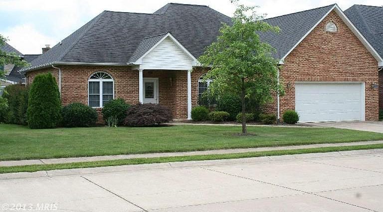 1st image of 815 Buckner Dr