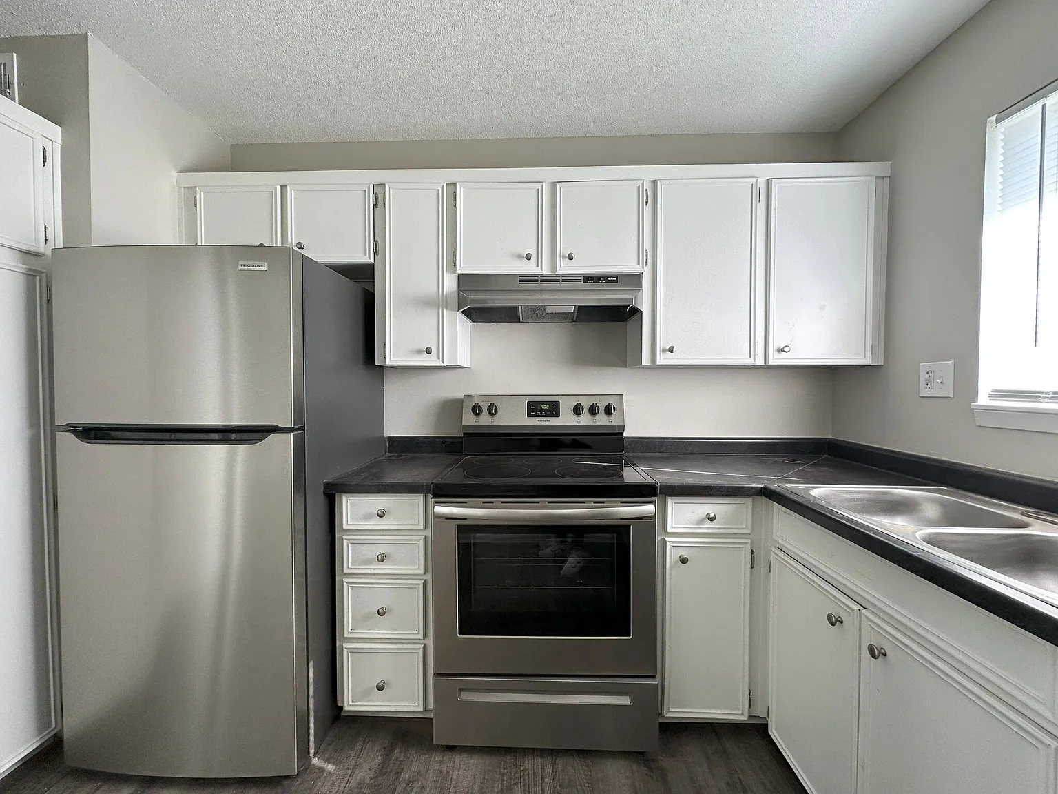 Maple Hills Apartments — Photo 1