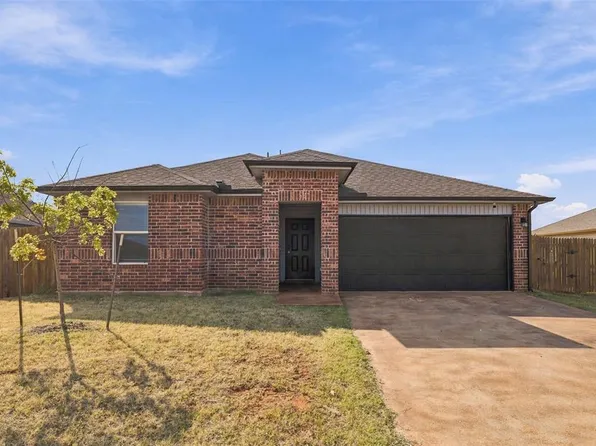 2425 Sunshine Ln, Yukon, OK 73099