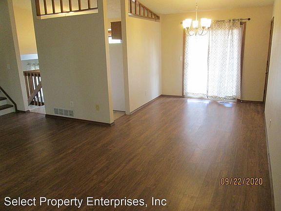 4th image of 460 Wuthering Heights Dr