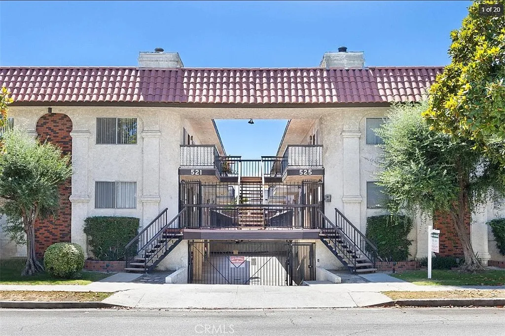 2 bed, 1200 sqft, $2,995 — Photo 1