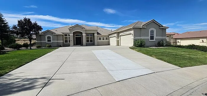 6983 Peacepipe Ct