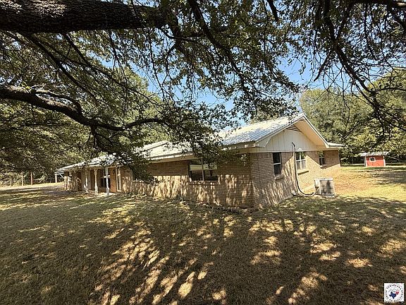 3rd image of 306 Lewis Akin Rd