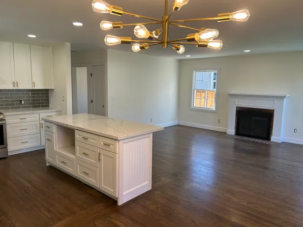 1210 Beverly Way, Sacramento, CA 95818