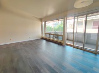 927 N 96th St #18, Seattle, WA 98103