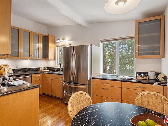 5th image of 2909 10th St APT 6