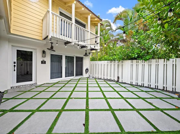 101 Seabreeze Cir, Jupiter, FL 33477