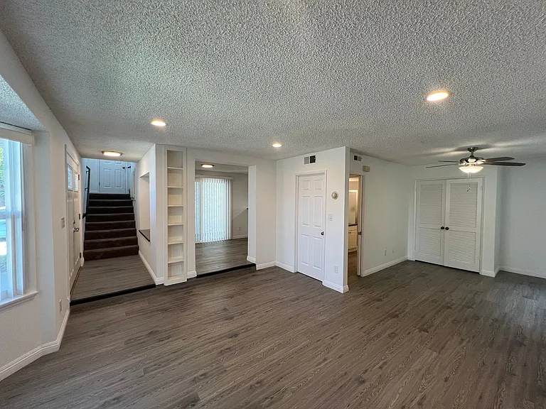 16904 S New Hampshire Ave — Photo 1