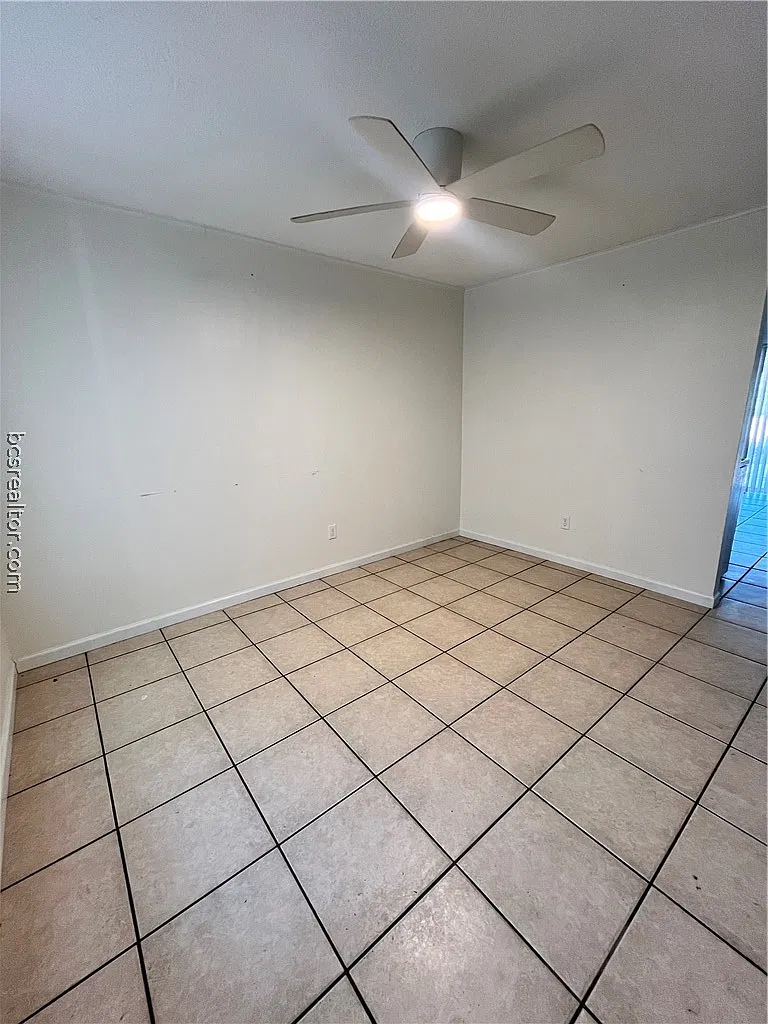 2 bed, 798 sqft, $1,100 — Photo 2