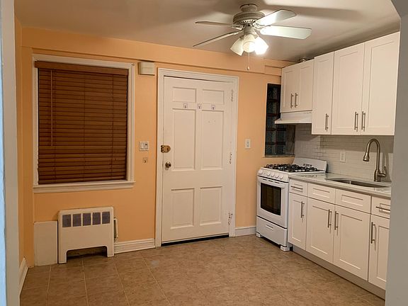 2nd image of 1478 Astor Ave Floor 1