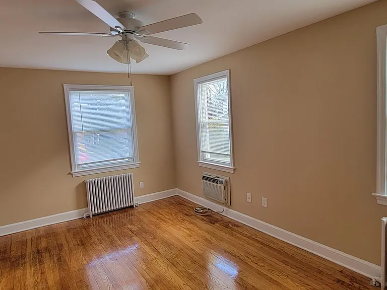 814 Greenwood Cir #2 — Photo 40