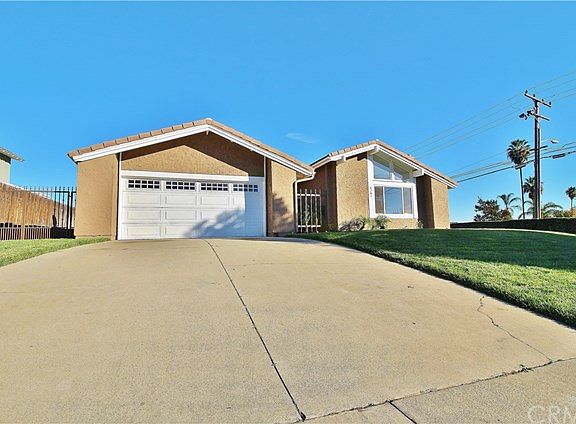 3rd image of 6287 Opal St