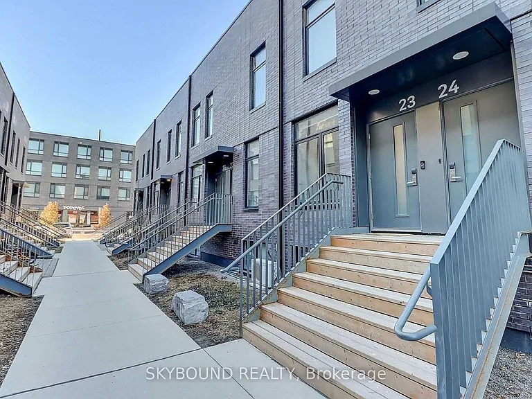 1720 Simcoe St N #23-1 — Photo 1