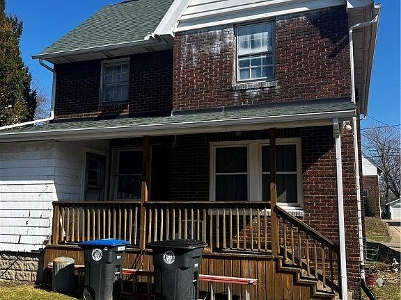 3rd image of 1828 Tonawanda Ave