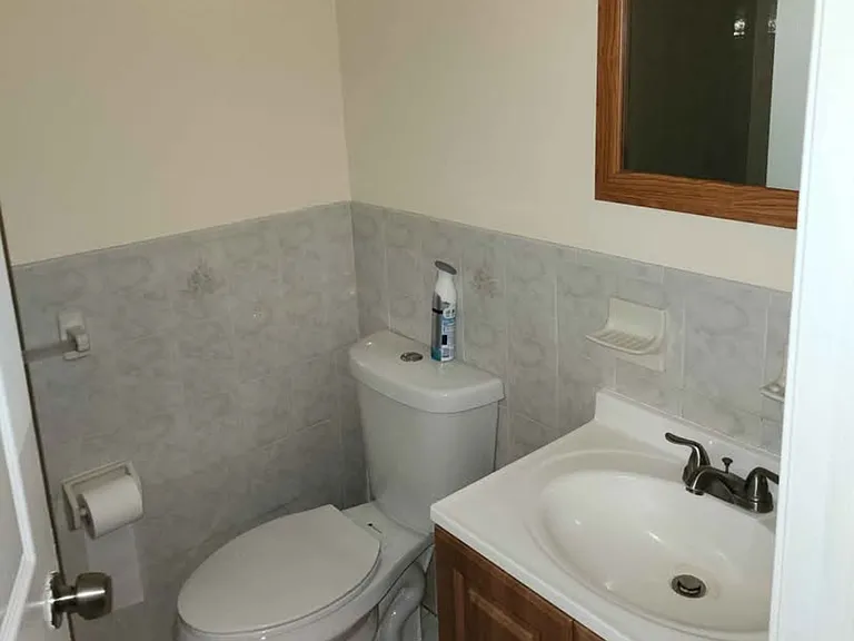 226 Bond St #2 — Photo 12