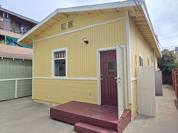 2nd image of 1060 Cherry Ave #A
