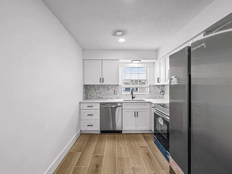 1400 Eudora Rd — Photo 5