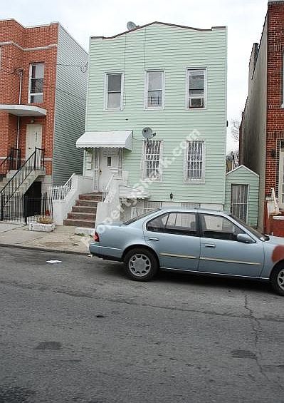 2nd image of 423 Cleveland St