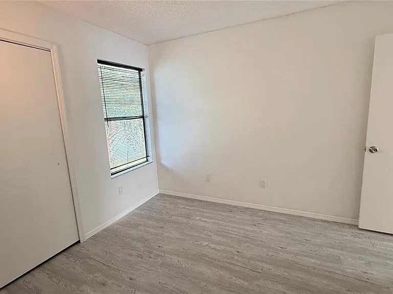 72 Lakepointe Cir — Photo 43