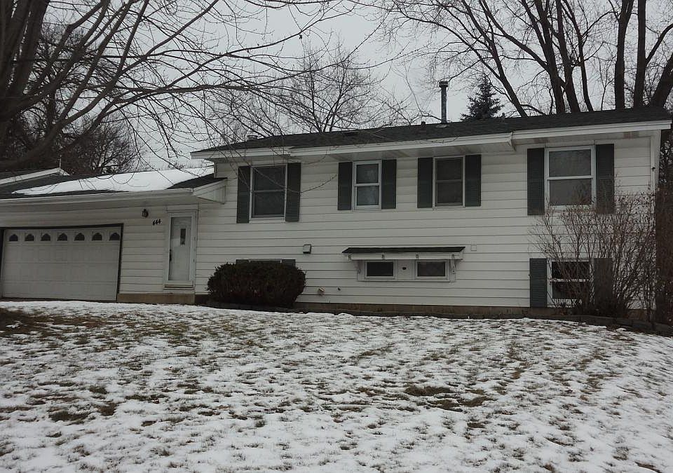 Great looking split level house