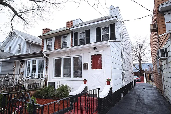 Sold by Bergen Basin Real Estate | media 1