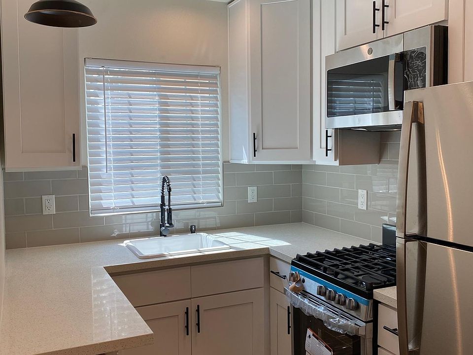 1st image of 2493 Cheremoya Ave #9