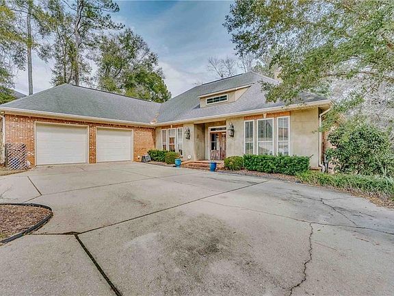 2nd image of 109 Pebble Ct