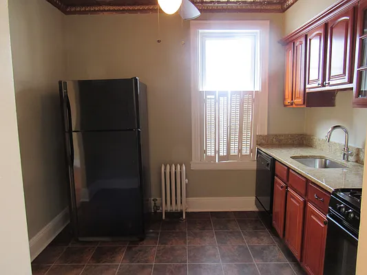 Rented by Mitra Hakimi Realty Group, LLC | media 5