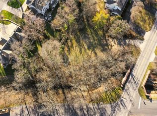 2221 W 63rd St, Mission Hills, KS 66208