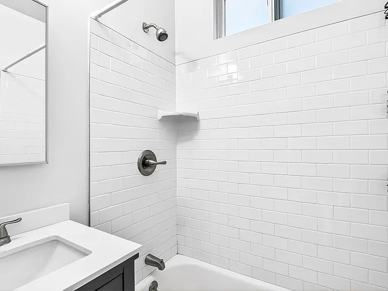 636 Linden Ave — Photo 15