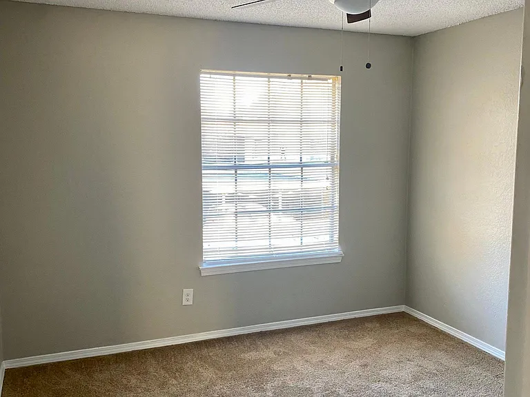 2119 Fleur De Lis Ct — Photo 18